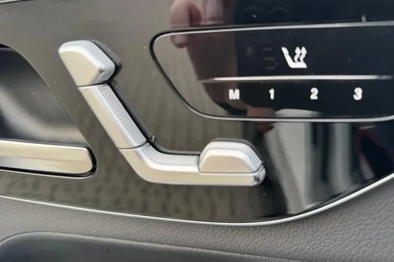 Mercedes-Benz GLC 220 din 2023 cu 47.272 km - oferta MER173698 - foto 6