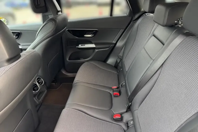 Mercedes-Benz GLC 220 din 2023 cu 47.272 km - oferta MER173698 - foto 7