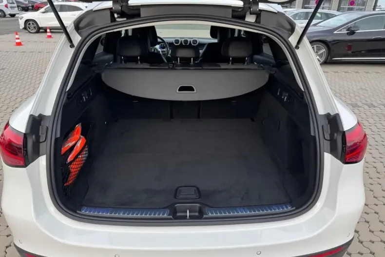 Mercedes-Benz GLC 220 din 2023 cu 47.272 km - oferta MER173698 - foto 11