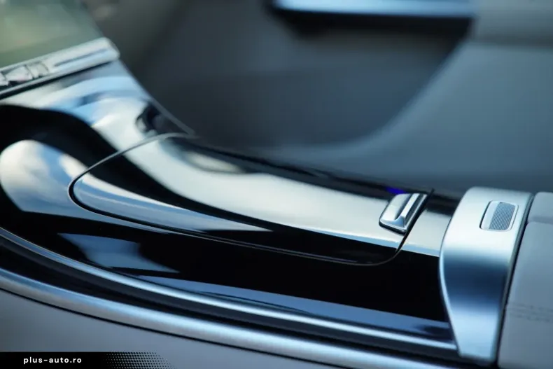 Mercedes-Benz GLC 220 din 2023 cu 74.120 km - oferta MER173699 - foto 21