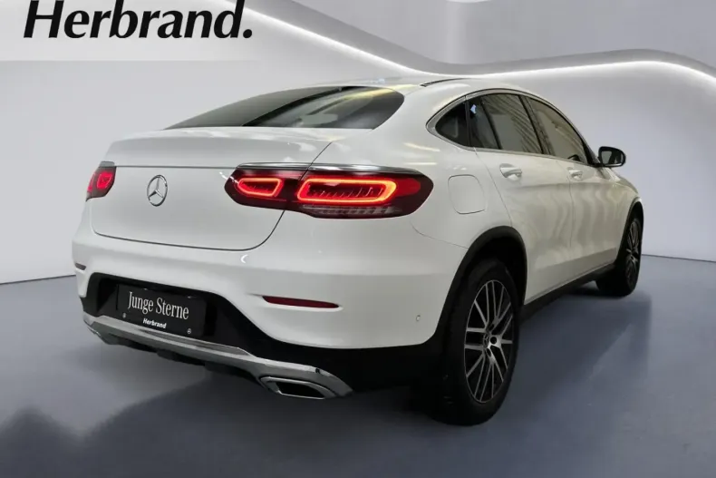 Mercedes-Benz GLC 220 din 2022 cu 39.500 km - oferta MER173700 - foto 3