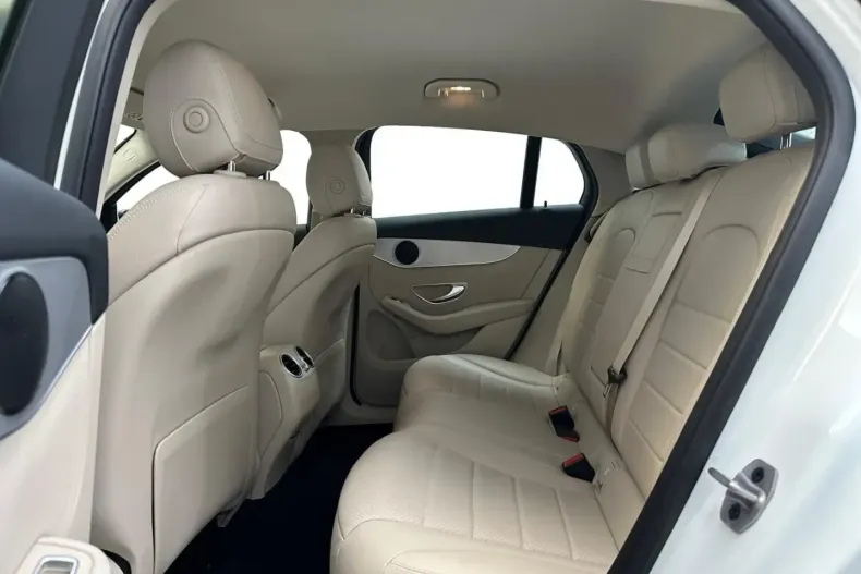 Mercedes-Benz GLC 220 din 2022 cu 39.500 km - oferta MER173700 - foto 11