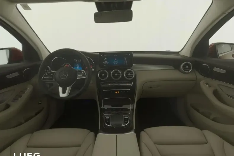 Mercedes-Benz GLC 300 din 2021 cu 20.009 km - oferta MER173701 - foto 4