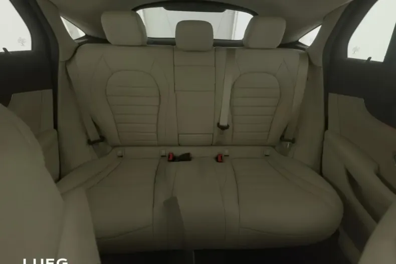 Mercedes-Benz GLC 300 din 2021 cu 20.009 km - oferta MER173701 - foto 6