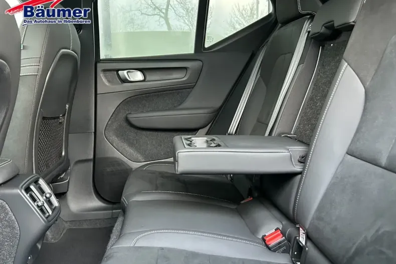 Volvo XC40 din 2025 cu 21.896 km - oferta VOL173704 - foto 11