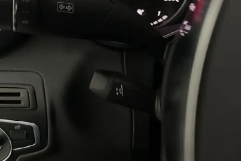 Mercedes-Benz GLC 220 din 2023 cu 49.987 km - oferta MER173705 - foto 19