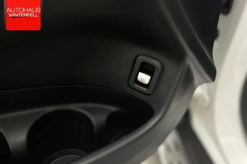 Mercedes-Benz GLC 220 din 2023 cu 49.987 km - oferta MER173705 - foto 30