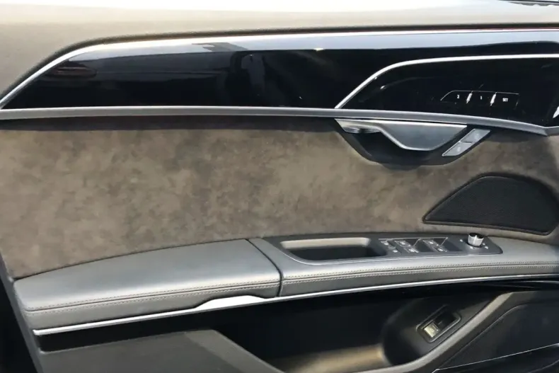 Audi A8 din 2021 cu 26.444 km - oferta AUD173711 - foto 9