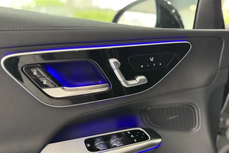 Mercedes-Benz GLC 200 din 2024 cu 38.000 km - oferta MER173713 - foto 11