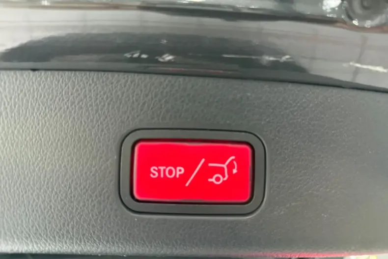 Mercedes-Benz GLC 200 din 2024 cu 38.000 km - oferta MER173713 - foto 14