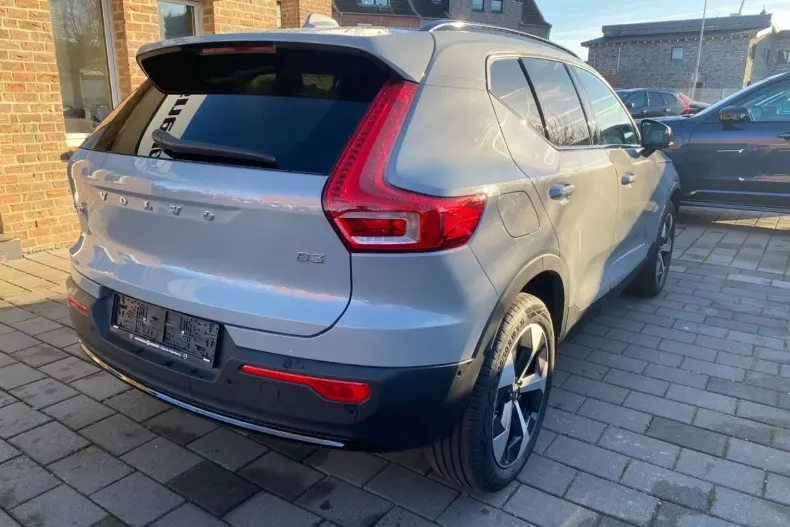 Volvo XC40 din 2025 cu 26.926 km - oferta VOL173717 - foto 6