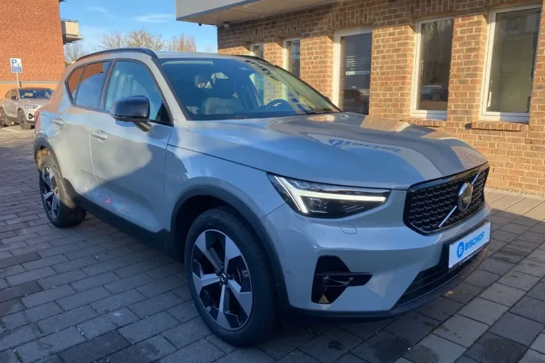 Volvo XC40 din 2025 cu 26.926 km - oferta VOL173717 - foto 8