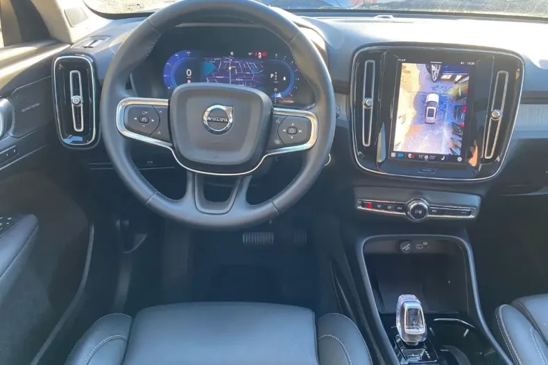 Volvo XC40 din 2025 cu 26.926 km - oferta VOL173717 - foto 13