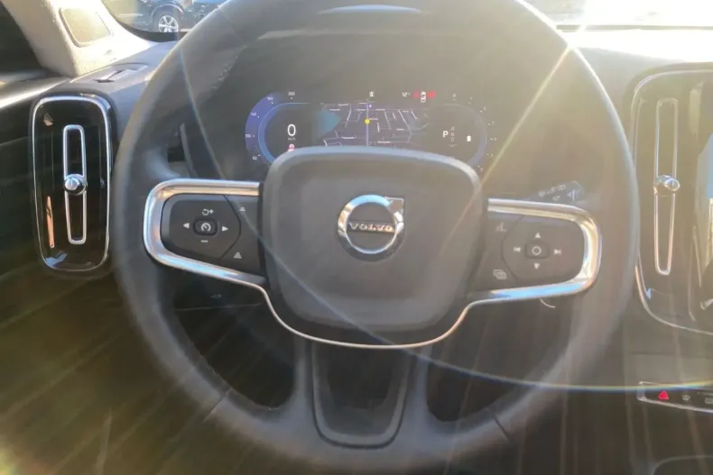 Volvo XC40 din 2025 cu 26.926 km - oferta VOL173717 - foto 14