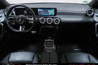 Mercedes-Benz CLA 200 din 2024 cu 20.236 km - oferta MER173718 - foto 4