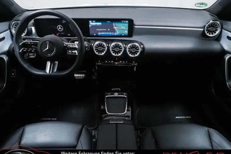 Mercedes-Benz CLA 200 din 2024 cu 20.236 km - oferta MER173718 - foto 4