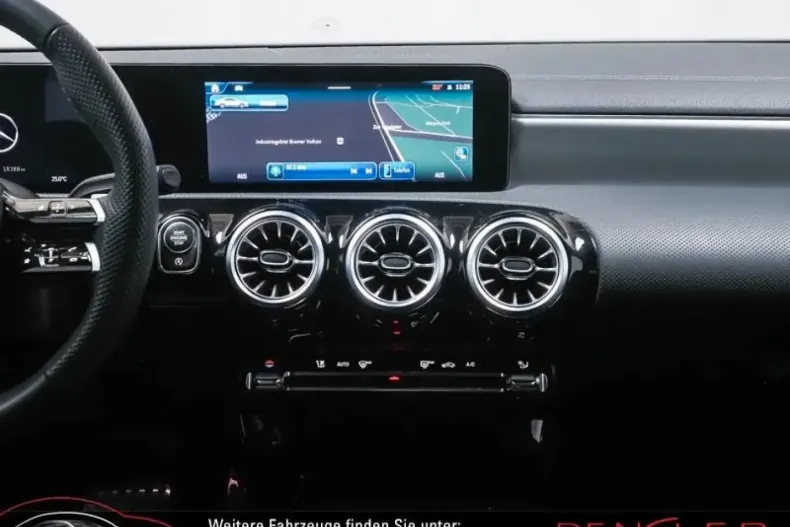 Mercedes-Benz CLA 200 din 2024 cu 20.236 km - oferta MER173718 - foto 5