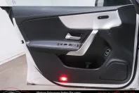 Mercedes-Benz CLA 200 din 2024 cu 20.236 km - oferta MER173718 - foto 8