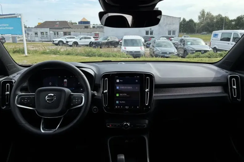 Volvo XC40 din 2024 cu 21.867 km - oferta VOL173719 - foto 12