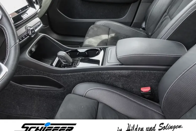 Volvo XC40 din 2021 cu 18.811 km - oferta VOL173720 - foto 14