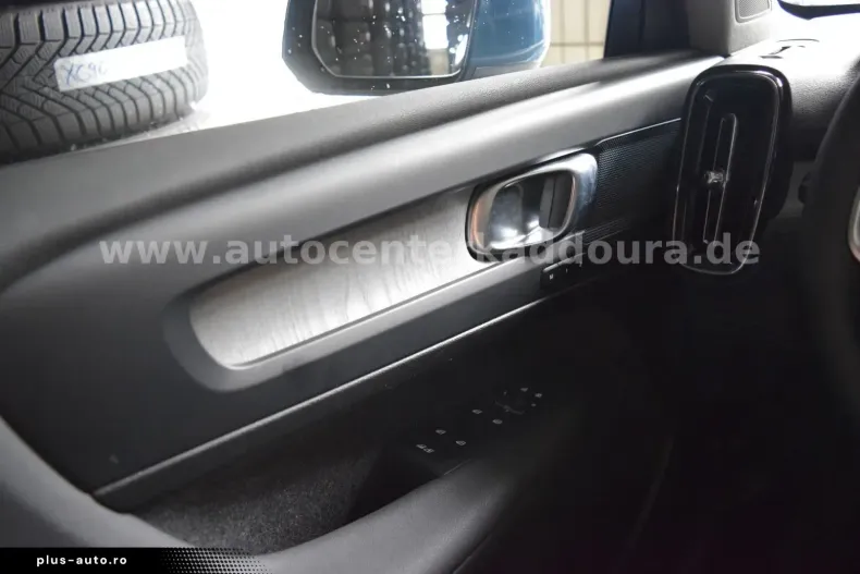Volvo XC40 din 2024 cu 21.179 km - oferta VOL173721 - foto 16