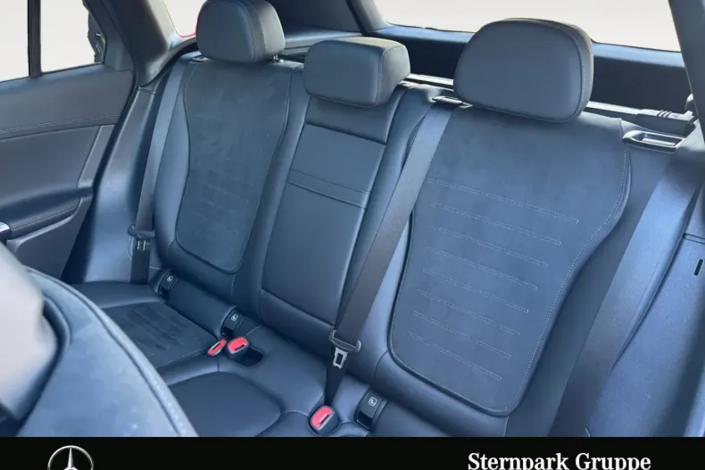 Mercedes-Benz GLC 300 din 2024 cu 13.900 km - oferta MER173722 - foto 13