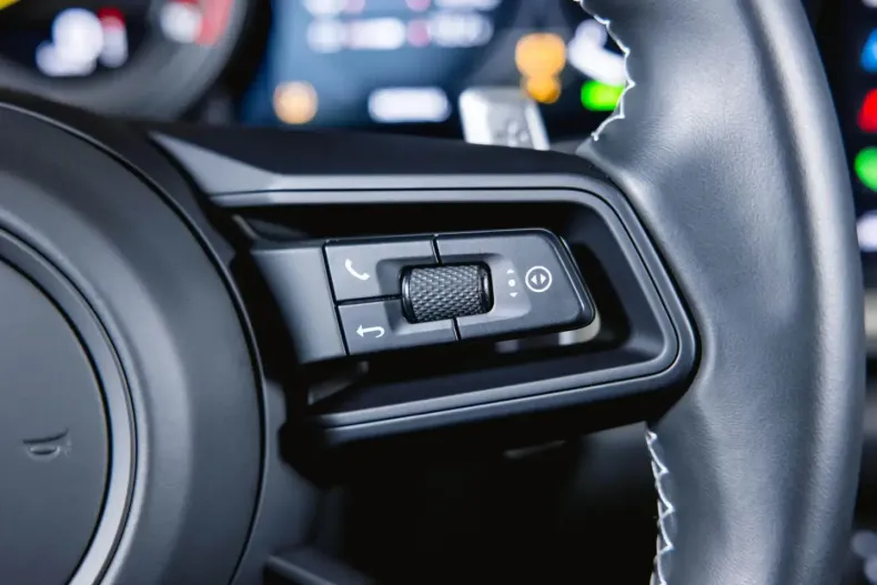 Porsche 992 din 2023 cu 15.400 km - oferta POR173723 - foto 26