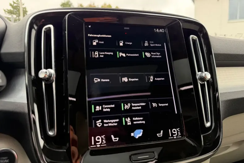 Volvo XC40 din 2022 cu 40.000 km - oferta VOL173724 - foto 12