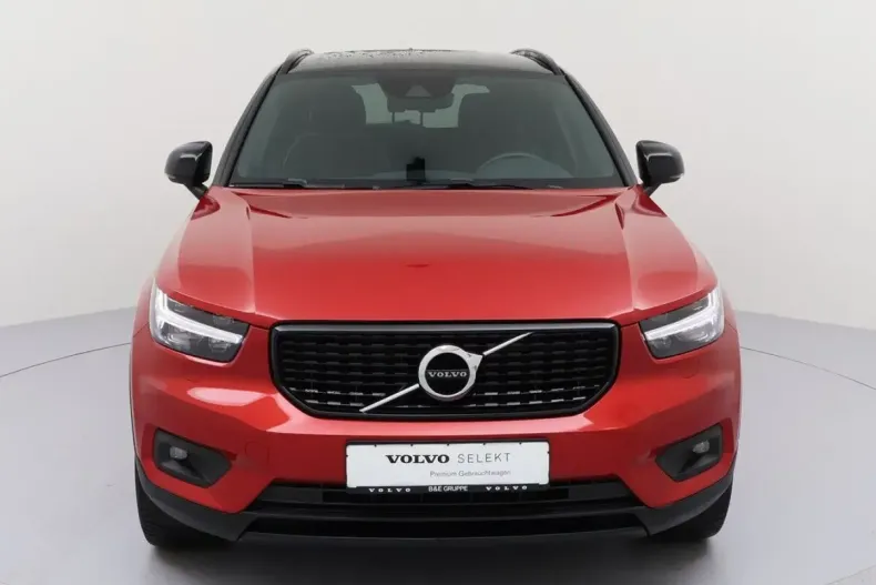 Volvo XC40 din 2021 cu 62.100 km - oferta VOL173725 - foto 2