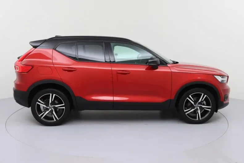 Volvo XC40 din 2021 cu 62.100 km - oferta VOL173725 - foto 4