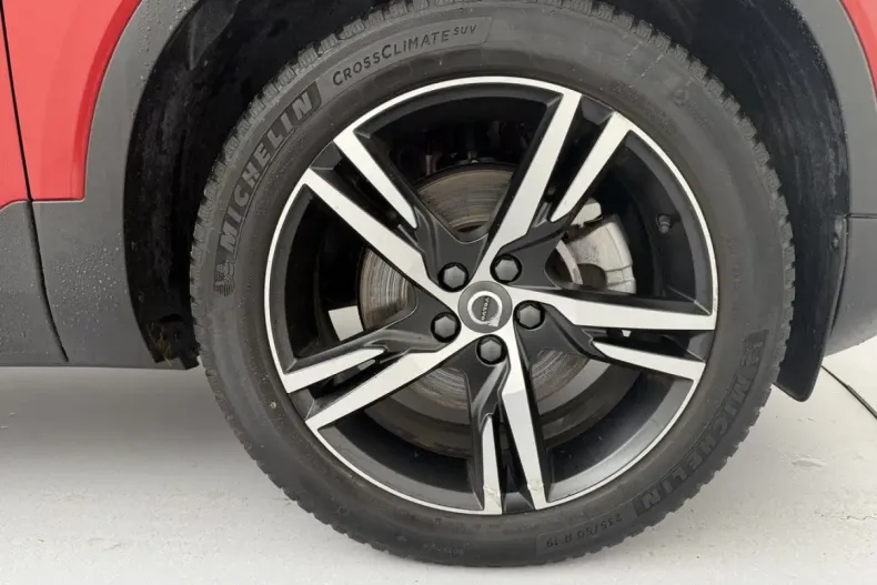 Volvo XC40 din 2021 cu 62.100 km - oferta VOL173725 - foto 26