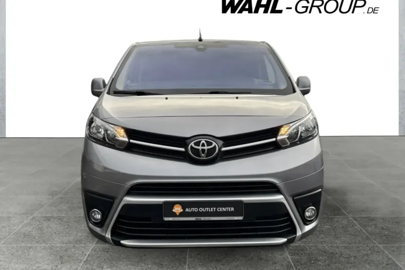 Toyota Verso din 2024 cu 57.570 km - oferta TOY173727 - foto 2