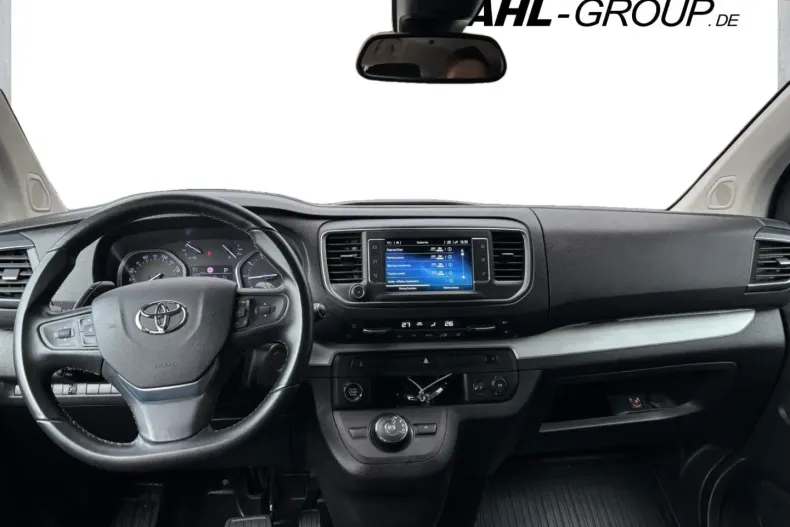 Toyota Verso din 2024 cu 57.570 km - oferta TOY173727 - foto 12