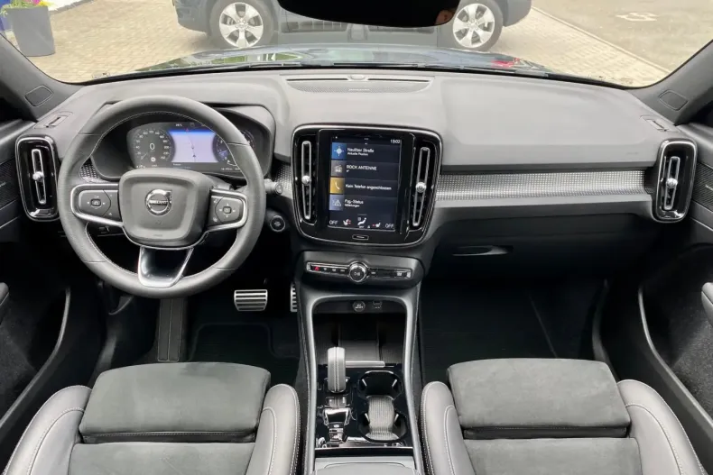 Volvo XC40 din 2021 cu 42.943 km - oferta VOL173728 - foto 6