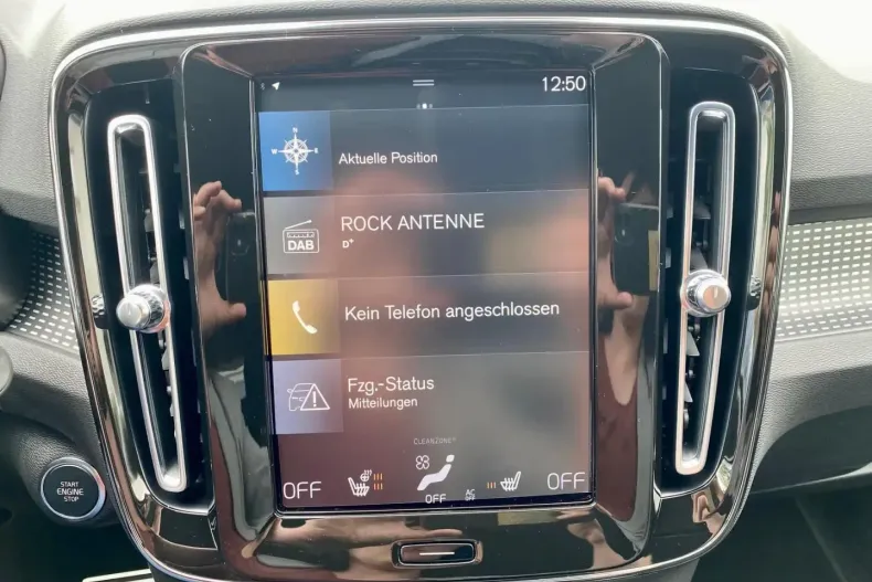 Volvo XC40 din 2021 cu 42.943 km - oferta VOL173728 - foto 9