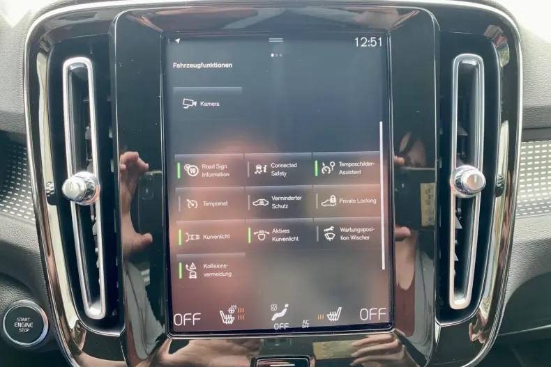 Volvo XC40 din 2021 cu 42.943 km - oferta VOL173728 - foto 11