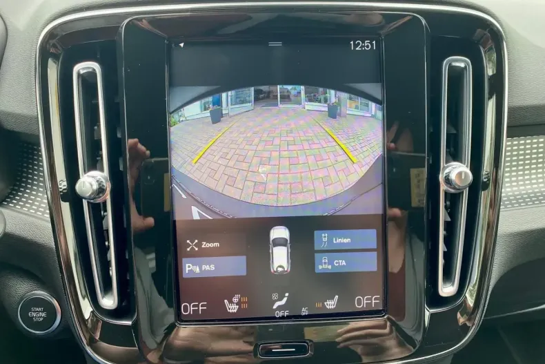 Volvo XC40 din 2021 cu 42.943 km - oferta VOL173728 - foto 12