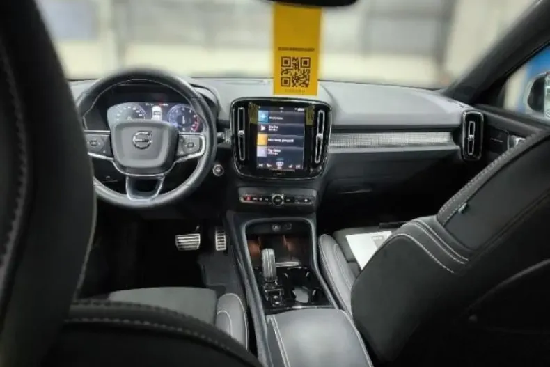 Volvo XC40 din 2021 cu 50.975 km - oferta VOL173729 - foto 7