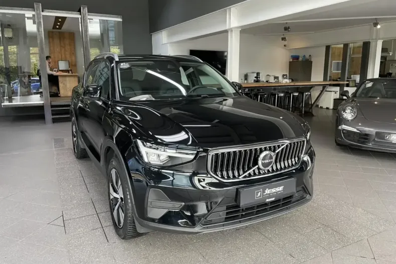 Volvo XC40 din 2022 cu 62.300 km - oferta VOL173732 - foto 3