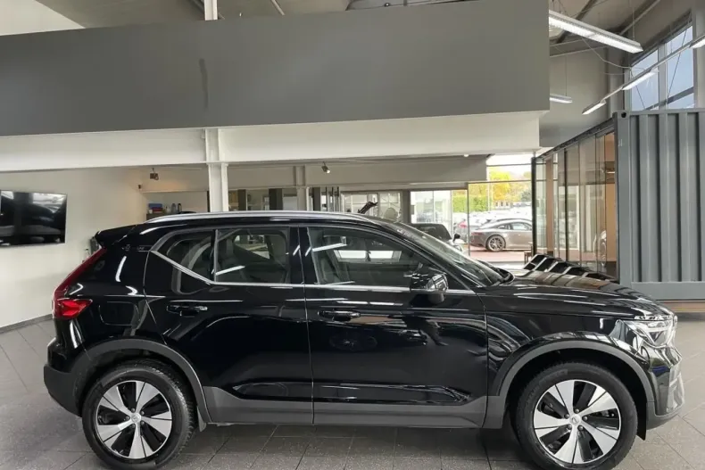Volvo XC40 din 2022 cu 62.300 km - oferta VOL173732 - foto 4