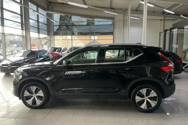 Volvo XC40 din 2022 cu 62.300 km - oferta VOL173732 - foto 8