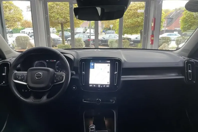 Volvo XC40 din 2022 cu 62.300 km - oferta VOL173732 - foto 15