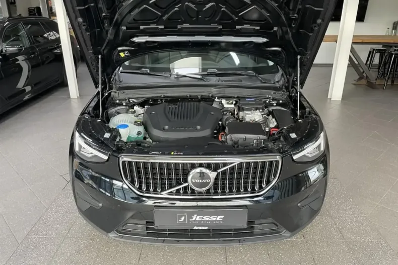 Volvo XC40 din 2022 cu 62.300 km - oferta VOL173732 - foto 16