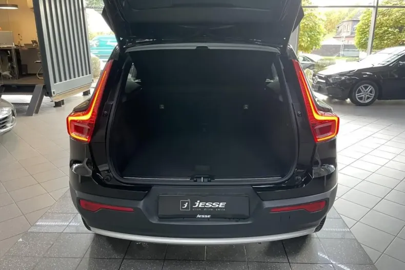 Volvo XC40 din 2022 cu 62.300 km - oferta VOL173732 - foto 17