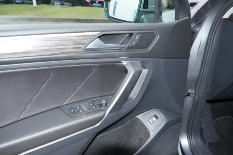 Volkswagen Tiguan Allspace din 2022 cu 76.812 km - oferta VOL173735 - foto 11