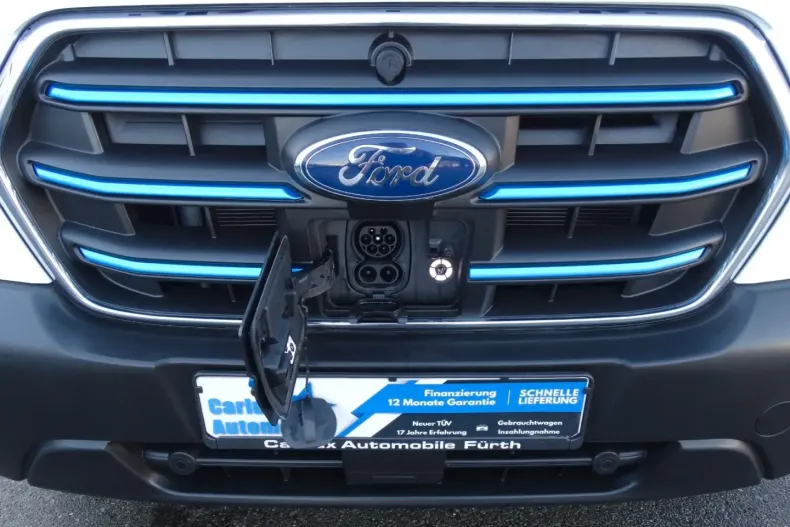 Ford Transit din 2023 cu 3.751 km - oferta FOR173738 - foto 5