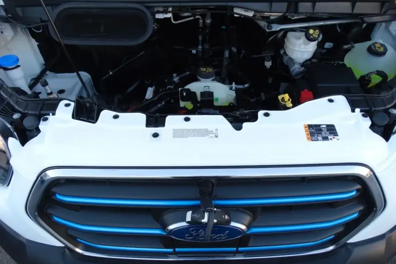 Ford Transit din 2023 cu 3.751 km - oferta FOR173738 - foto 24