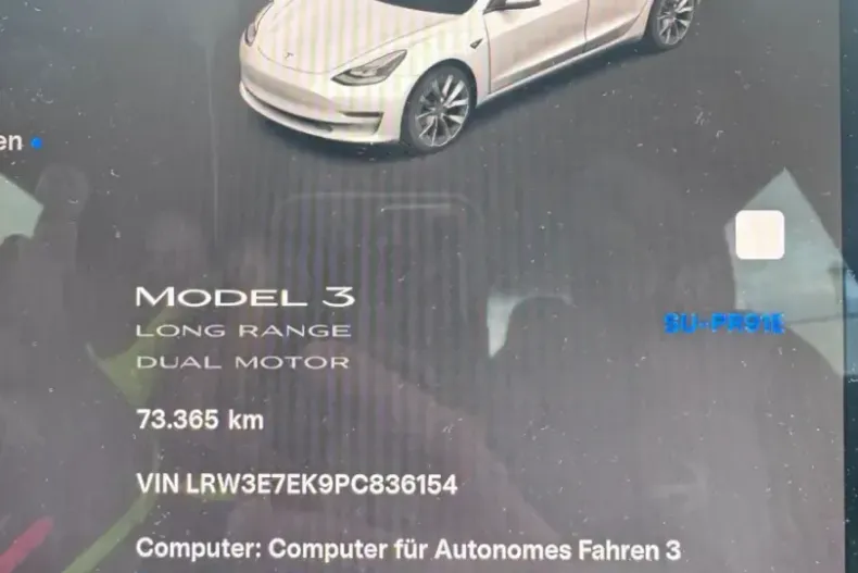 Tesla Model 3 din 2023 cu 73.365 km - oferta TES173740 - foto 8