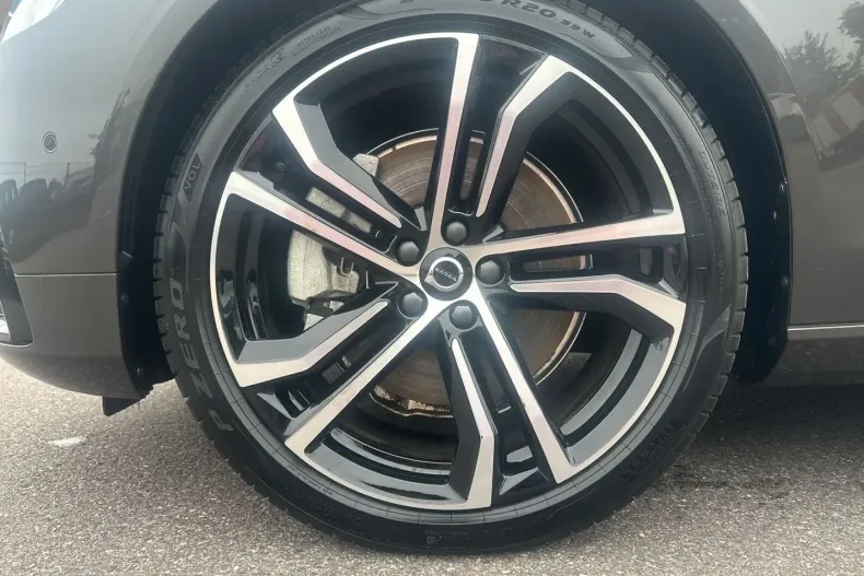 Volvo S90 din 2025 cu 25.000 km - oferta VOL173754 - foto 2