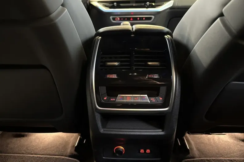 BMW XM din 2024 cu 2.990 km - oferta BMW173755 - foto 16